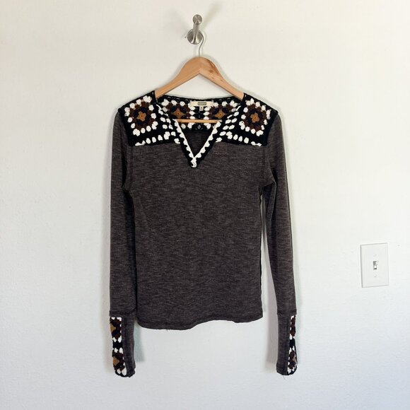 Buckle Gimmicks Pieced Crochet Long Sleeve split neck ribbed knit Top size M - Picture 2 of 7